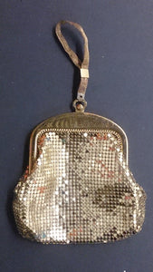 Whiting & Davis Co Art Deco Purse, Hand Crafted In Plated Ring Mesh - Roadshow Collectibles