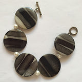 Mother Of Pearl Flat Round Disc Bracelet, Pearls, Silver Toggle Clasp - Roadshow Collectibles