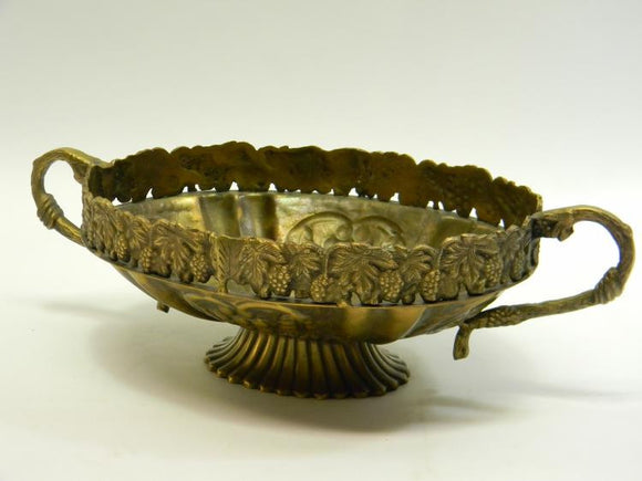 https://www.roadshowcollectibles.ca/cdn/shop/products/India_2_Handled_Brass_Compote_Center_Bowl1_580x.jpg?v=1575910974